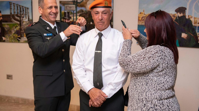 שמעון דרעי מקבל דרגת אל"מ (צילום: דובר צה"ל)