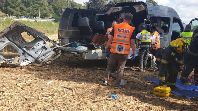 תאונת הדרכים הקטלנית סמוך למודיעין (צילום: דוברות איחוד הצלה)