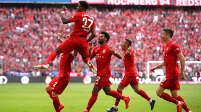 באיירן מינכן חוגגת (צילום: Getty images)