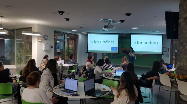 קורסי תכנות בחינם במשרדי eBay (צילום: eBay ישראל)