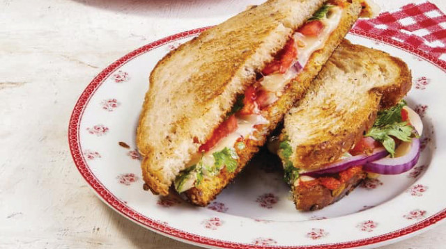 טוסט שקשוקה עמק (צילום: באדיבות אתר השף הלבן)