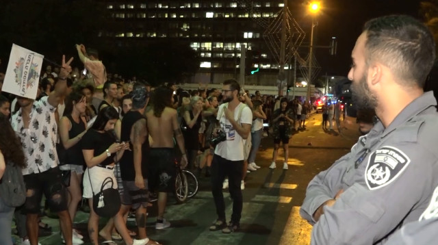ההפגנה בכיכר רבין  (צילום: דוברות המשטרה)