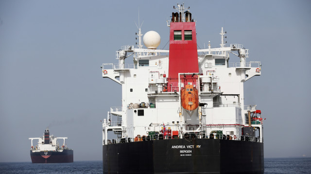 ספינות במפרץ הפרסי (צילום: רויטרס)