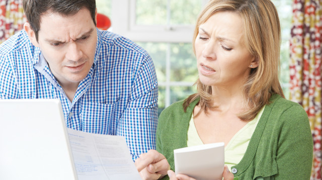 חובות, תשלום חשבונות - אילוסטרציה (צילום: אינגאימג')