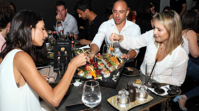 שירי קופפרברג, לירן לוי, שרונה מרלין, חתונה ממבט ראשון (צילום: אמיר מאירי)