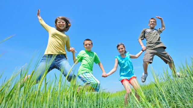 ילדים משחקים (צילום: ingimage/ASAP)