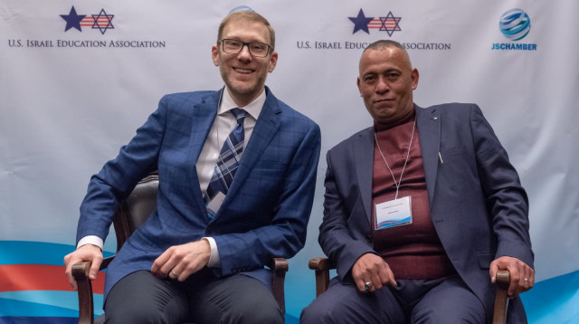 איש העסקים אשרף ג'עברי בכינוס של לשכת המסחר והתעשייה ביו"ש (צילום: לשכת המסחר והתעשייה ביהודה ושומרון)