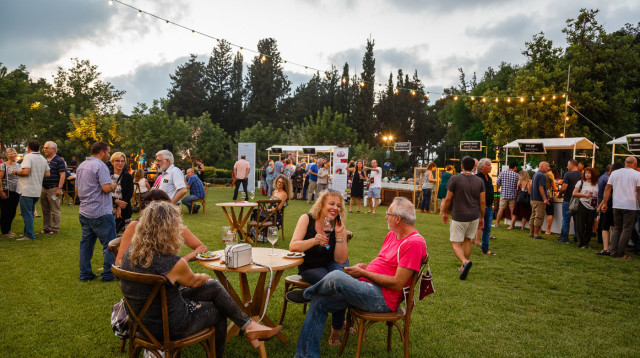 גני הנדיב פסטיבל יין (צילום: ידיד לוי)