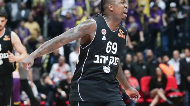 ג'ייקובן בראון (צילום: דני מרון)