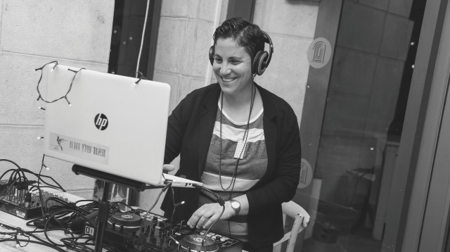 אריאלה רשף (צילום: דנה אלמוג)