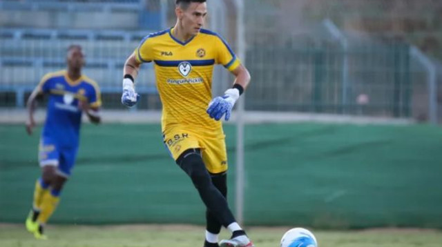 אנדראס יאניוטיס (צילום: אתר מכבי תל אביב)