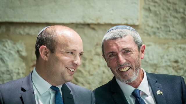 רפי פרץ, נפתלי בנט (צילום: יונתן זינדל, פלאש 90)