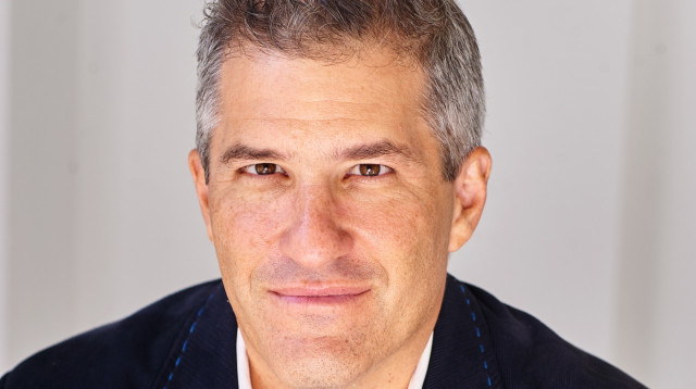 רוברט כהן (צילום: איה ואבי)