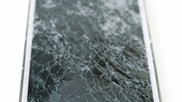 טלפון שבור, אילוסטרציה (צילום: אינג אימג')