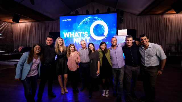 עובדים בקווליטסט (צילום: רותם להב)