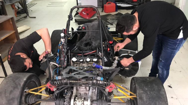 הנדסאי רכב של מכללת עתיד בחיפה (צילום: יח"צ)