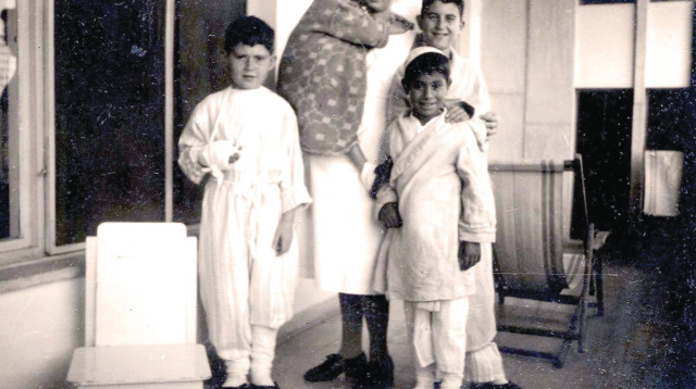 יהודה טאובר משמאל, בבית החולים "הדסה" (צילום: צילום פרטי)