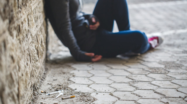 נערה נרקומנית, אילוסטרציה (צילום: אינג אימג')