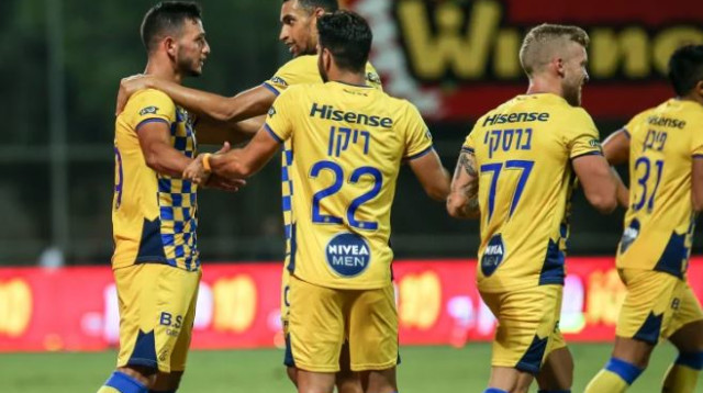 אילון אלמוג, אבי ריקן, ניק בלקמן  (צילום: מאור אלקסלסי)