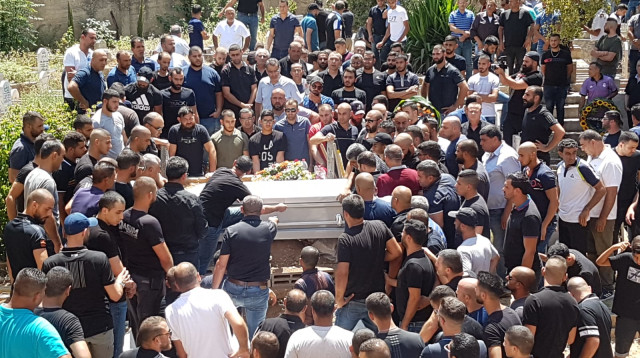 הלוויית הסטודנטית הישראלית איה נעאמנה  (צילום: באדיבות אתר אלערב)