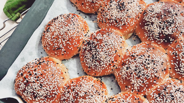 לחמניות לקראת שבת (צילום: פסקל פרץ-רובין)