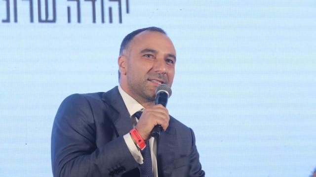 יוסי אבו (צילום: מרק ישראל סלם)