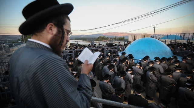 תפילה, אילוסטרציה (למצולמים אין קשר לנאמר בכתבה) (צילום: דוד כהן, פלאש 90)