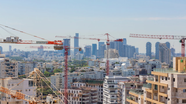 בניינים מתחדשים (צילום: שאטרסטוק)
