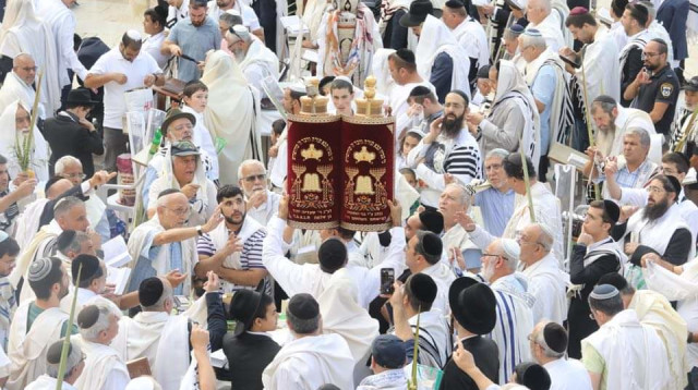 ברכת הכהנים בכותל המערבי (צילום: מרק ישראל סלם)