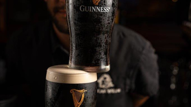 גינס באוסקר ווילד (צילום: יונתן בן חיים)