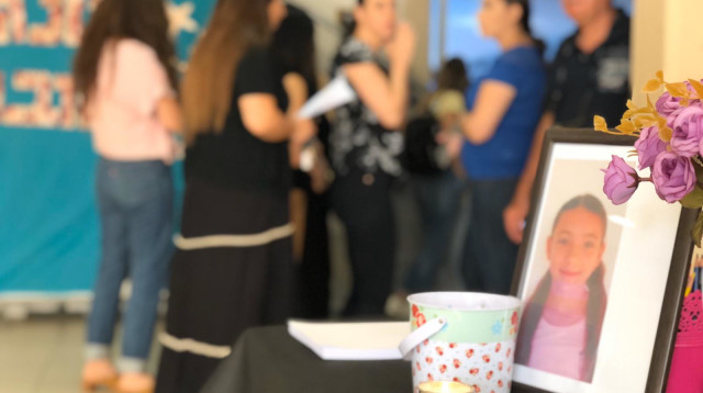 טקס זיכרון לענת רוזנברג (צילום: מקומי)