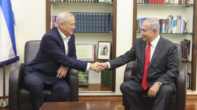 בנימין נתניהו ובני גנץ  (צילום: אלעד מלכה)