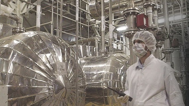 הכור הגרעיני בפורדו. 90 ק"מ של העשרת אורניום (צילום: מסך)