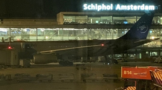 שדה התעופה בהולנד  (צילום: פיטר ונדרמרטש)