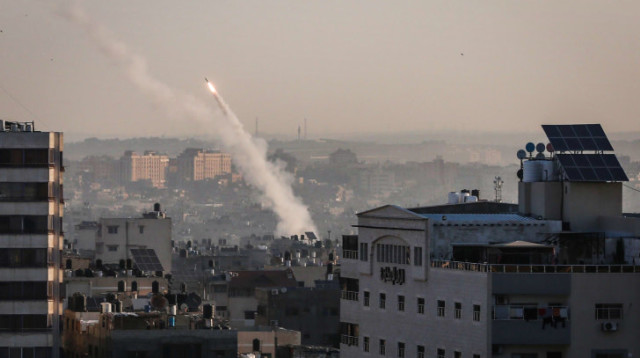 ירי רקטה מרצועת עזה (צילום: חסן ג'די, פלאש 90)