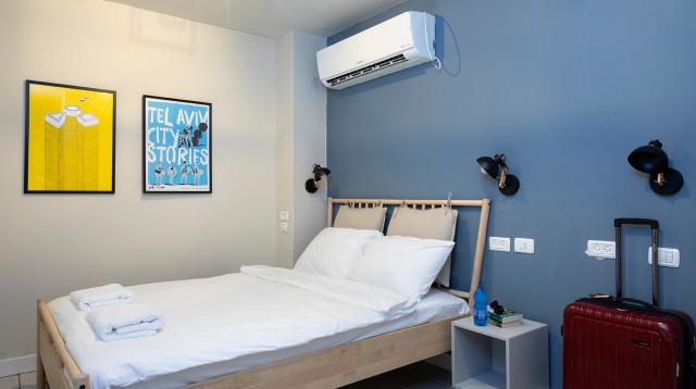 קפסולה זוגית ב"ספוט הוסטל" (צילום: הגר דופלט)