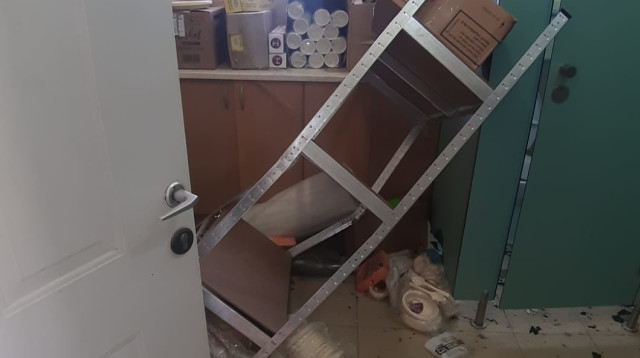 פגז טנק מצרי בבני נצרים  (צילום: צילום פרטי)