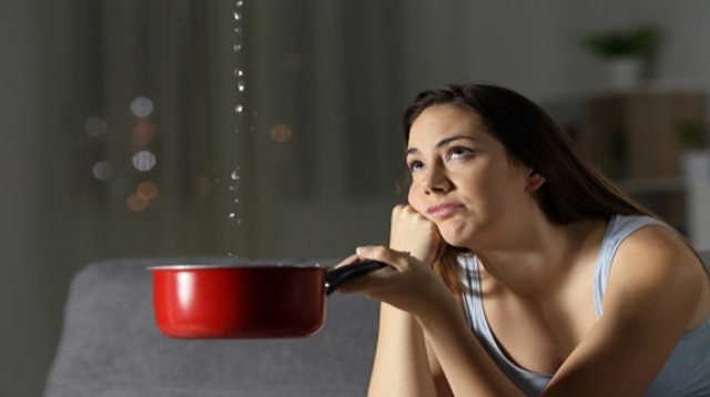 נזילה בדירה (צילום: שאטרסטוק)