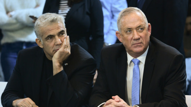 בני גנץ, יאיר לפיד (צילום: פלאש 90)