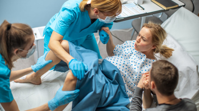 לידה (צילום: שאטרסטוק)