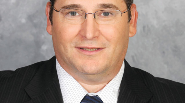 ניר גלעד יו"ר מגדל (צילום: סיון פרג')