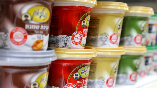 סימון מוצרים (צילום: מרק ישראל סלם)