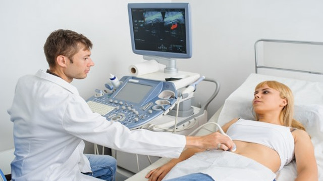 בדיקת הריון (צילום: שאטרסטוק)