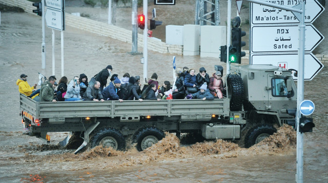 שיטפונות בנהריה (צילום: פלאש 90)