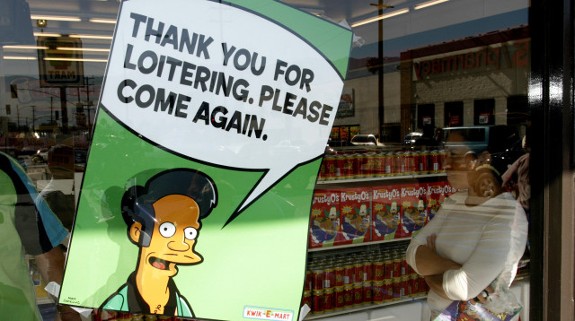 אפו, משפחת סימפסון (צילום: רויטרס)