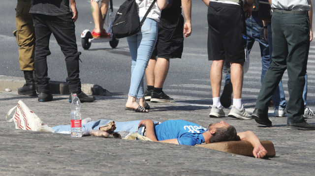 דר רחוב בתל אביב (צילום: מרק ישראל סלם)