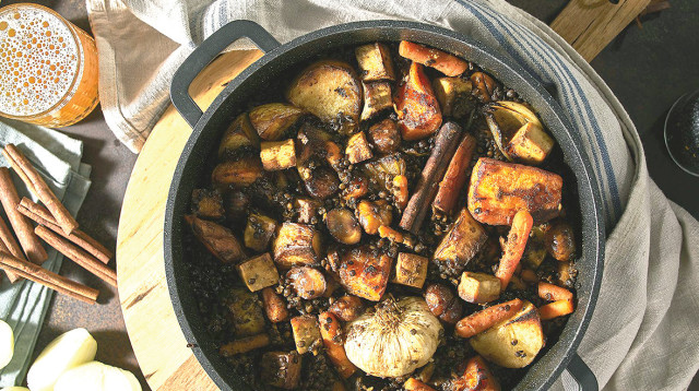 קדירת חורף טבעונית, עיצוב: בלוג "תיק אוכל" (צילום: אפיק גבאי)