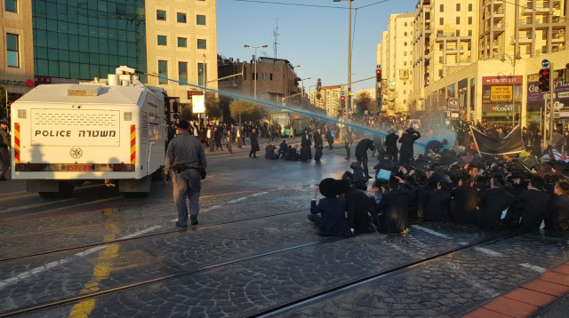הפגנות הפלג הירושלמי (צילום: דוברות המשטרה)