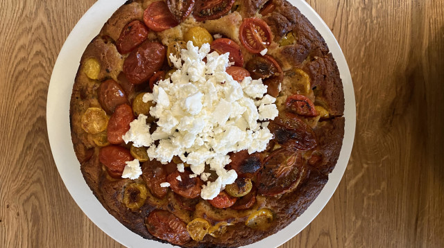 עוגת עגבניות (צילום: שי נייבורג)