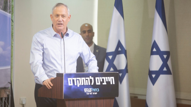 בני גנץ בעוטף עזה (צילום: ליאור מזרחי)